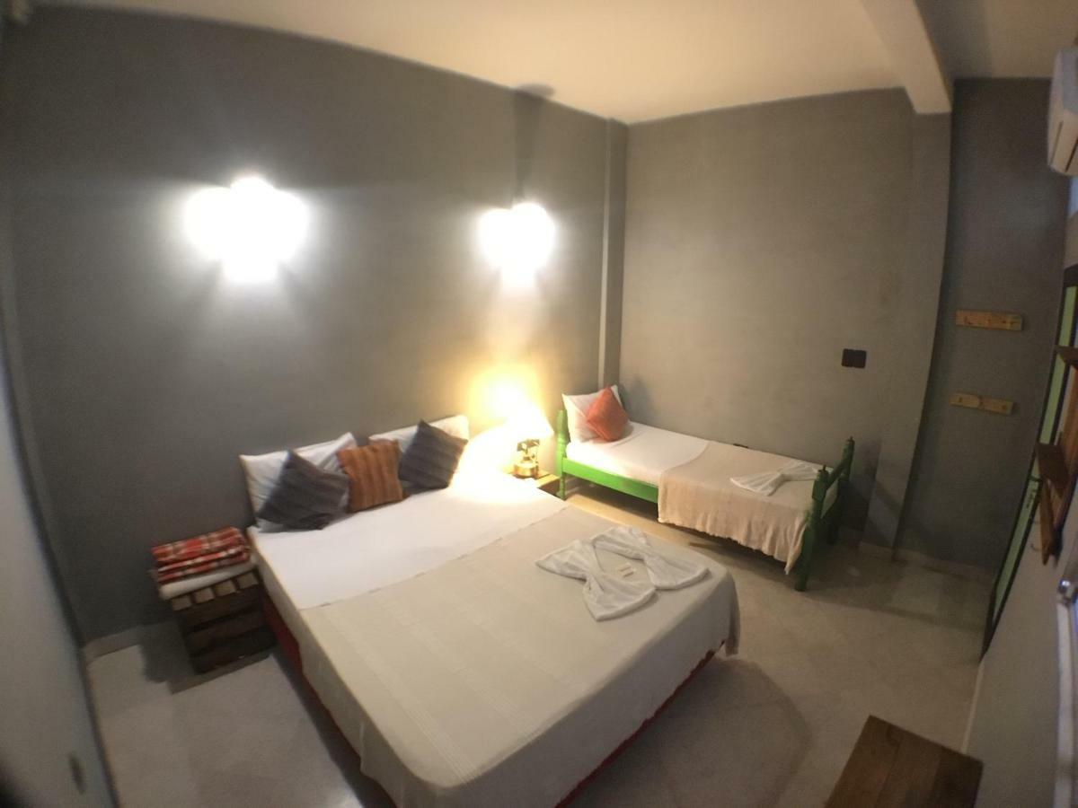 Hostal El Farol Asunción Eksteriør bilde